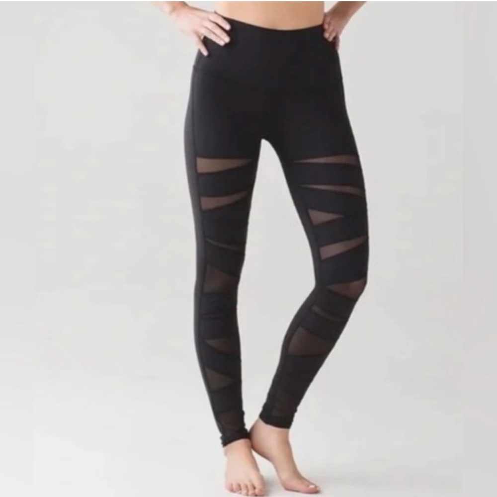 Lululemon Black Wunder Under Leggings High Rise Mesh Cutouts